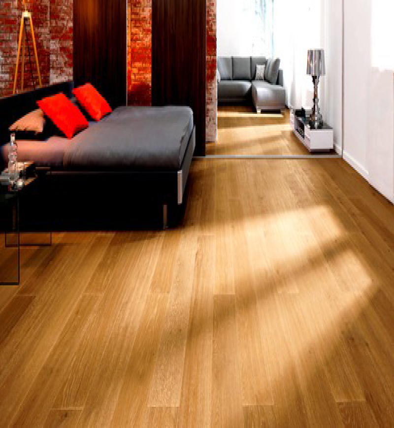 Chêne Massif Verni Brossé Surchoix Naturel - 120x14x1500mm - Certifié FSC 100 % | Accueil | Premibel Parquet