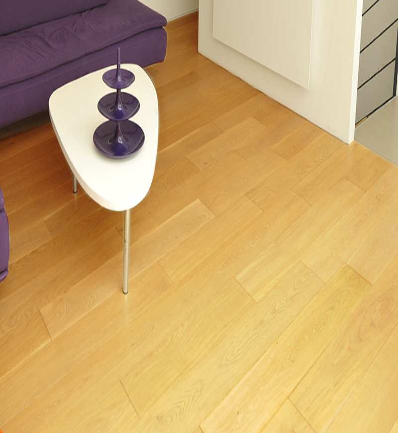 Chêne Massif Verni Brossé Naturel Select | Accueil | Premibel Parquet